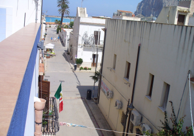 Casa Vacanze Appartamento Bouganville S Vito Centro In Ztl